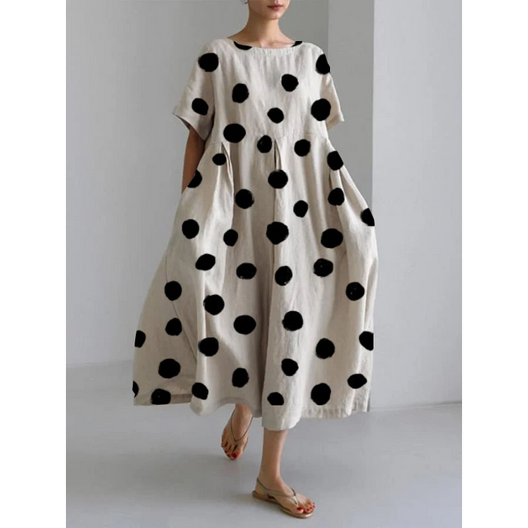 Lässiges Damenkleid mit Punktemuster 