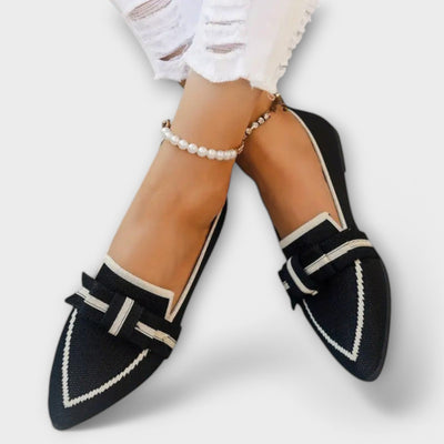 Amelie | Platte Dameschoenen met Knoopdetail