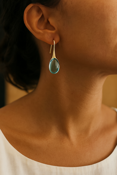 Crystal earrings in gold and silver