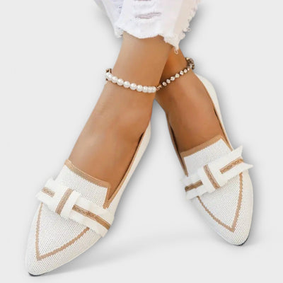 Amelie | Platte Dameschoenen met Knoopdetail