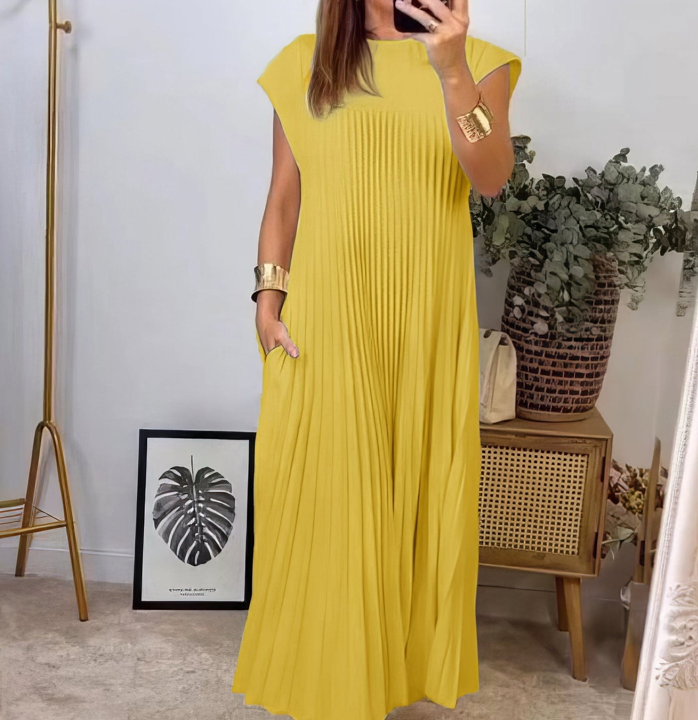 ELEONORA | Pleated Sleeveless Dress, Elegant and Timeless