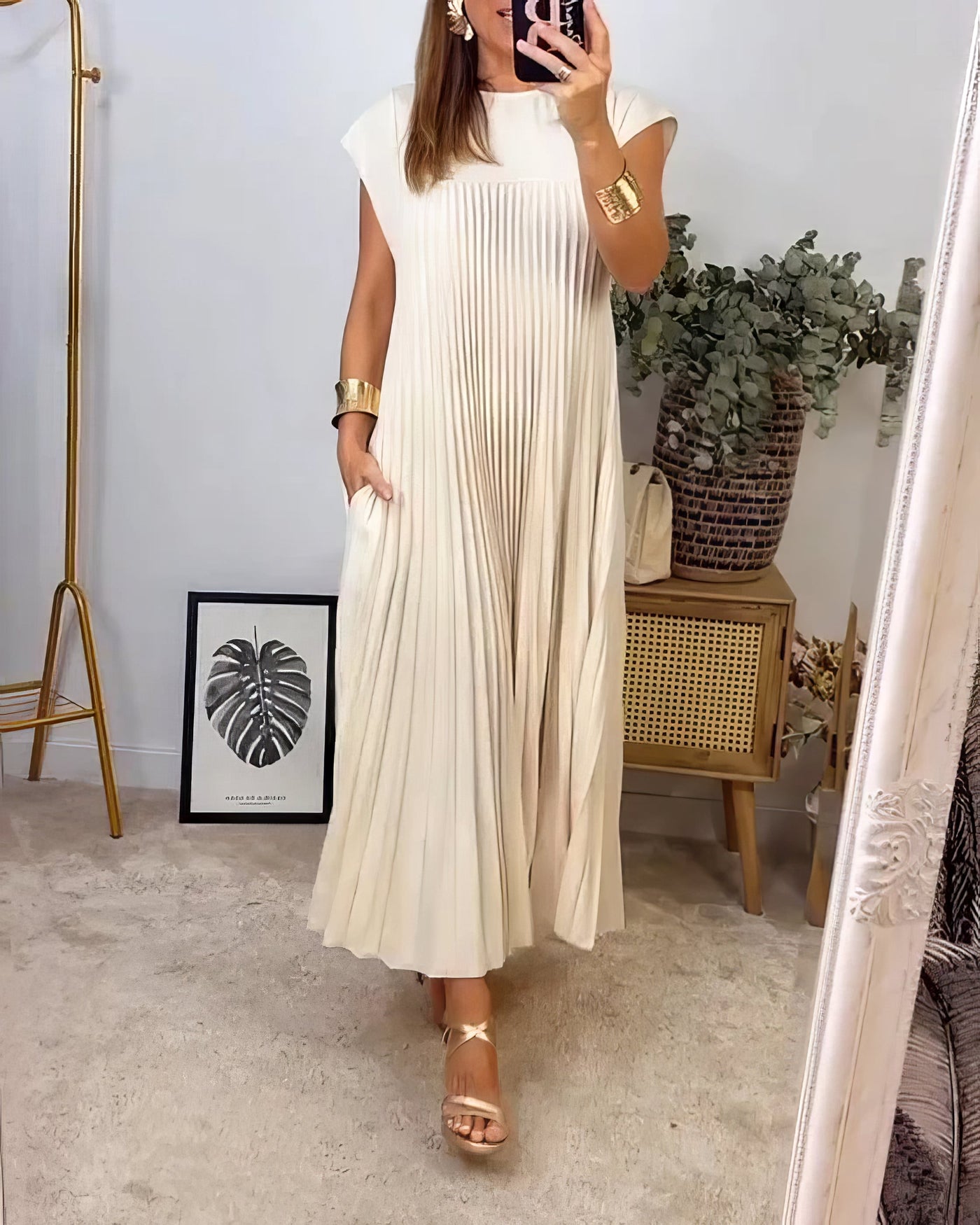ELEONORA | Pleated Sleeveless Dress, Elegant and Timeless